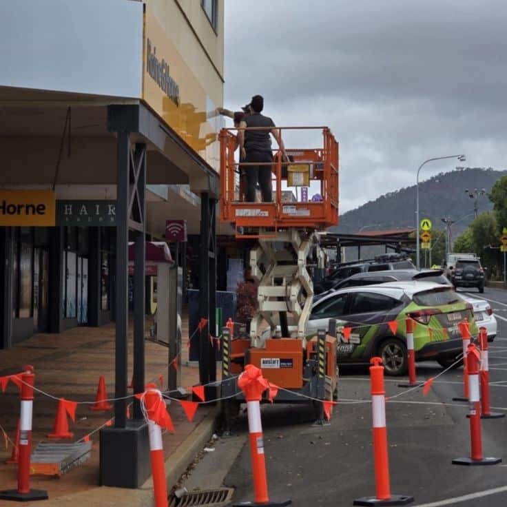 fnq signs in atherton